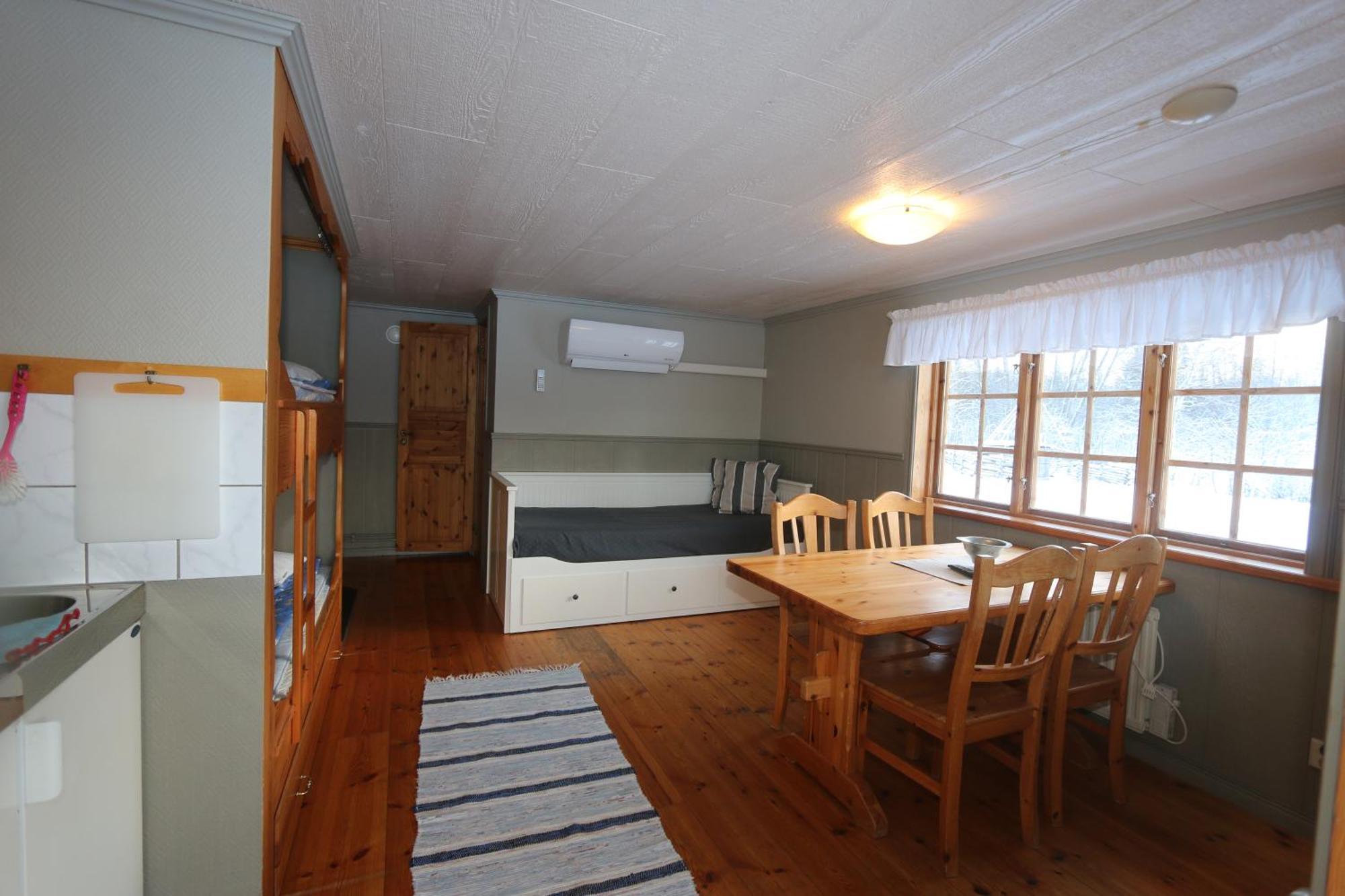 Ratt O Roder Stugby & Konferens Villa Djuras Bagian luar foto
